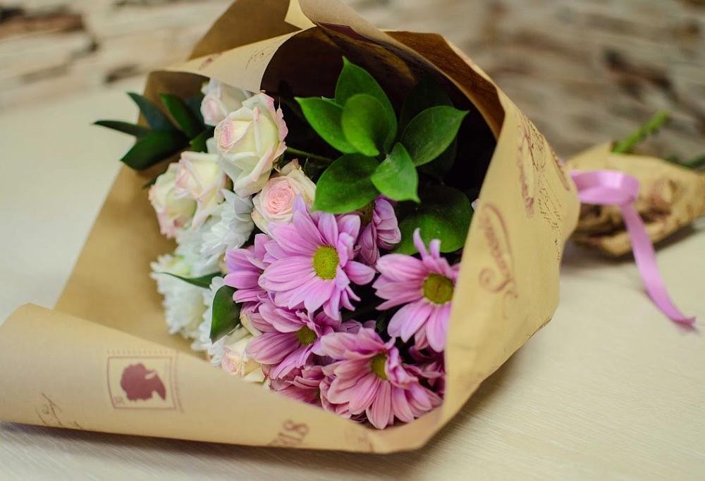 Букет цветов из: Розы и Хризантемы в Манасе