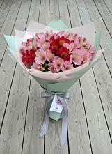 Букет цветов из:  Альстромерии #REPLACE_PRED# Манасе