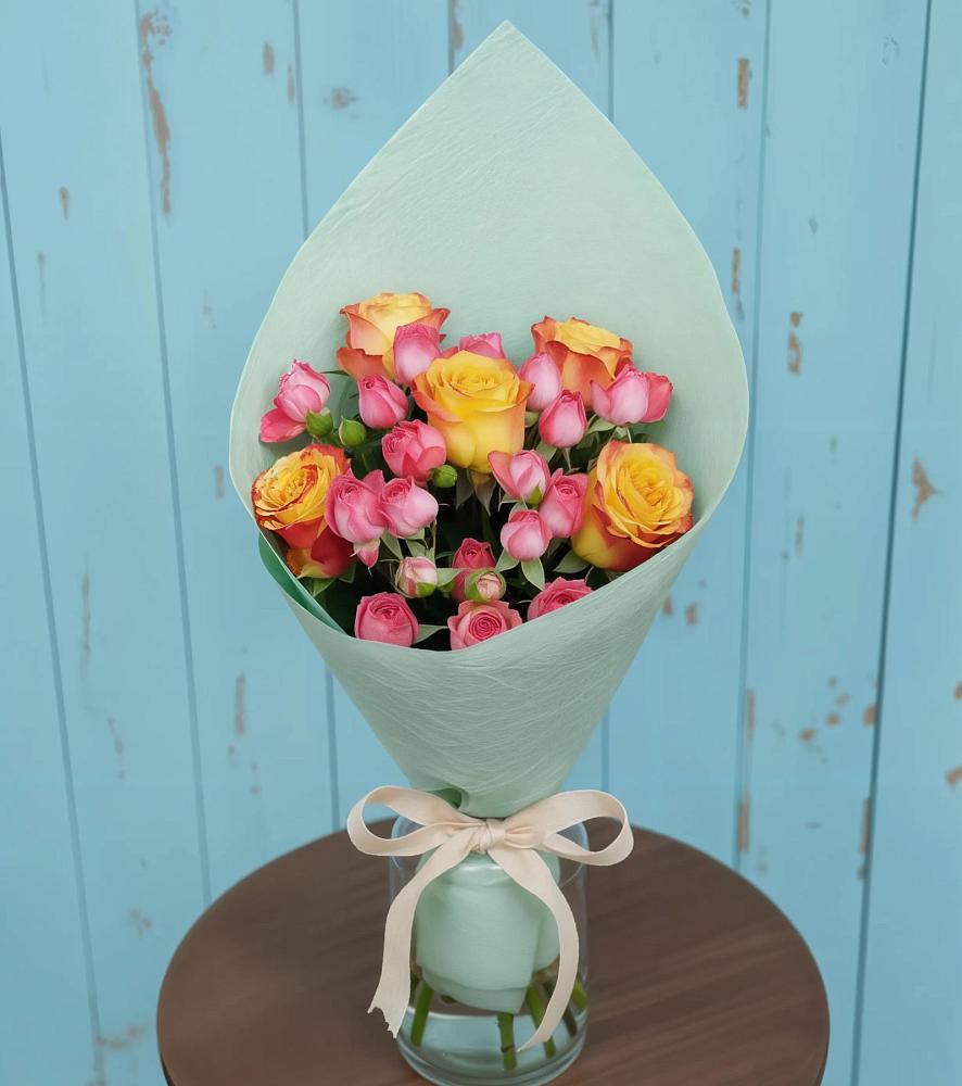 Букет цветов из: Розы в Манасе