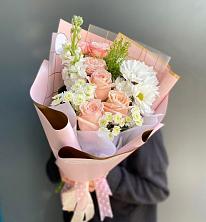 Букет цветов из:  Хризантемы и Розы в Манасе