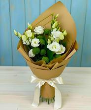 Букет цветов из:  Хризантемы и Лизиантусы в Манасе