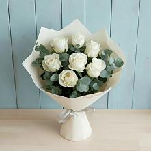 Букет Белые розы в Эвкалипте в Манасе