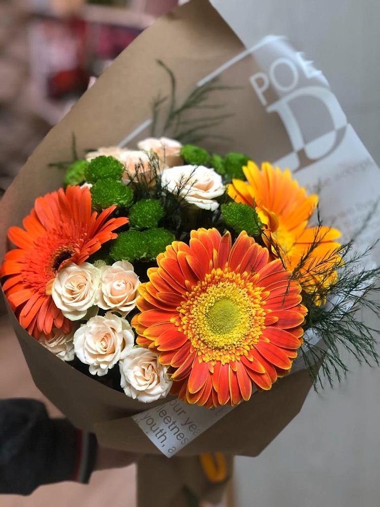 Букет цветов из: Герберы, Хризантемы и Розы в Манасе