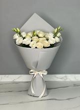 Букет цветов из:  Розы и Лизиантусы в Манасе